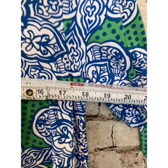 Buckhead Betties Top Womens Medium Tunic Blue Medallion Longer Length Stretch - Picture 9 of 14